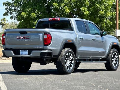 Used 2023 GMC Canyon Denali AWD/4WD image 2