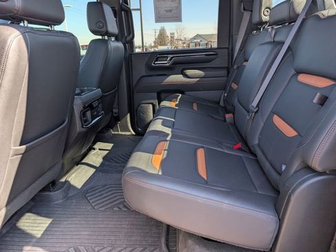 Used 2024 GMC Sierra 2500 AT4 w/ AT4 Premium Plus Package image 12