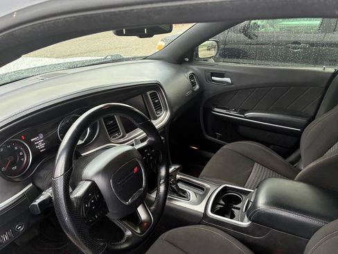 Used 2022 Dodge Charger GT RWD image 17