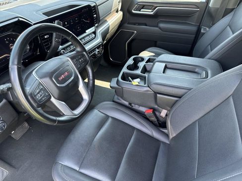 Used 2025 GMC Sierra 1500 SLT RWD image 10