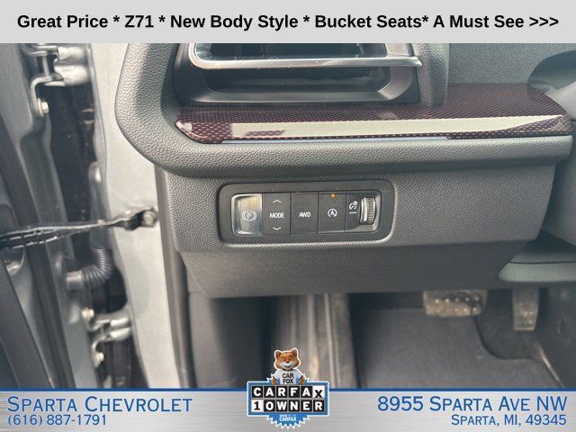 Used 2025 Chevrolet Traverse Z71 AWD/4WD image 11