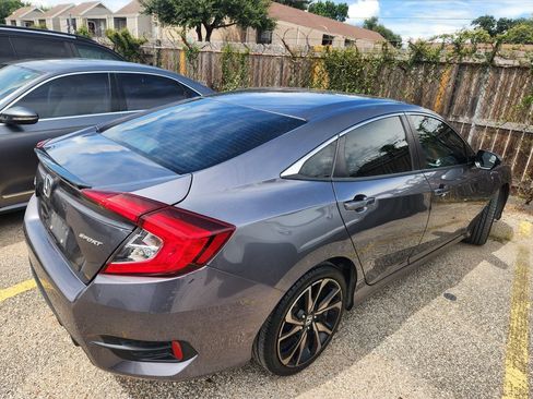 Used 2021 Honda Civic Sport image 4
