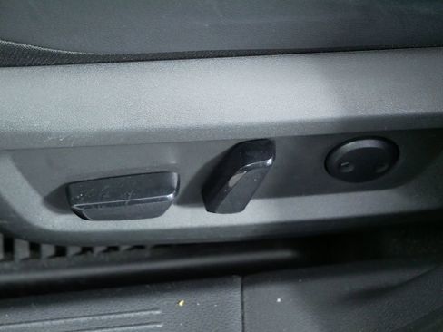 Used 2023 Nissan Rogue SL w/ SL Premium Package image 22