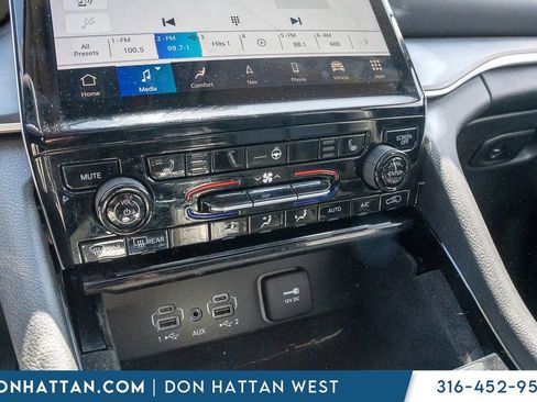 Used 2022 Jeep Grand Cherokee L Limited w/ Trailer Tow Group (B) image 10