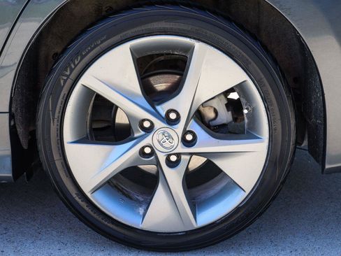 Used 2012 Toyota Camry SE w/ Leather Pkg FWD image 20