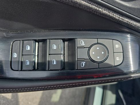 Used 2023 Nissan Rogue SV FWD image 27