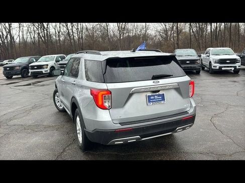 Certified 2023 Ford Explorer XLT w/ Equipment Group 202A AWD/4WD image 5