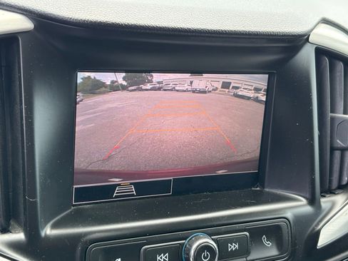 Used 2023 GMC Terrain SLE w/ Driver Convenience Package AWD/4WD image 11