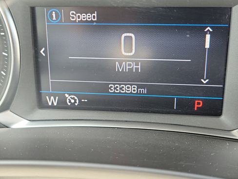 Used 2024 GMC Terrain SLE FWD image 24