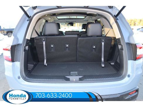 New 2025 Honda Pilot Touring image 33