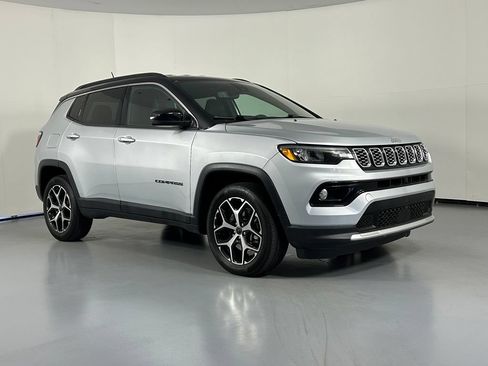Used 2025 Jeep Compass Limited AWD/4WD image 1