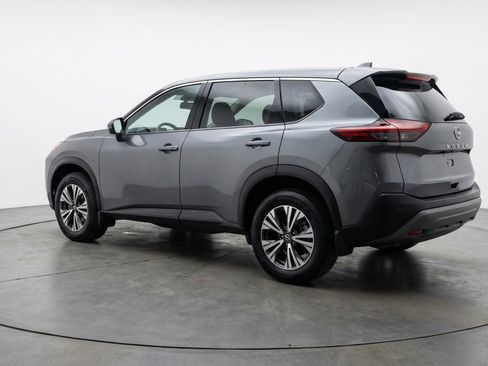Used 2025 Nissan Rogue SV image 6