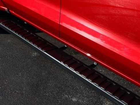 Used 2024 Chevrolet Colorado LT w/ LT Convenience Package III image 7