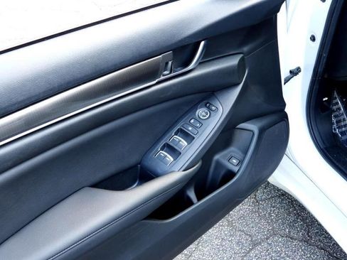 Used 2020 Honda Accord Sport image 40