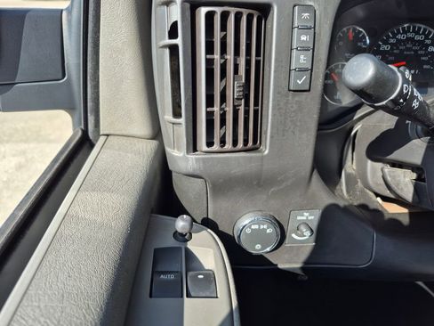 Used 2020 Chevrolet Express 3500 w/ Power Convenience Package image 15