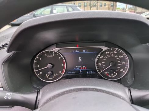 Used 2025 Nissan Altima 2.5 SV FWD image 20