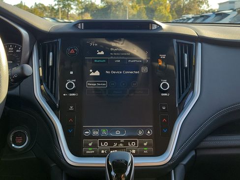 Used 2023 Subaru Outback Limited image 17