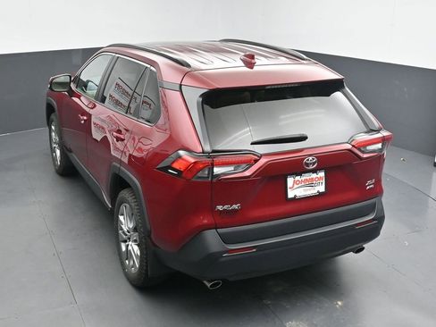 Used 2023 Toyota RAV4 XLE Premium AWD/4WD image 25