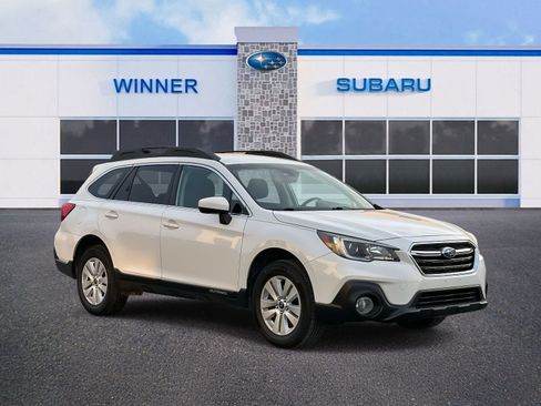 Used 2019 Subaru Outback 2.5i Premium image 5