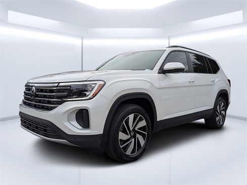 New 2026 Volkswagen Atlas SE image 7