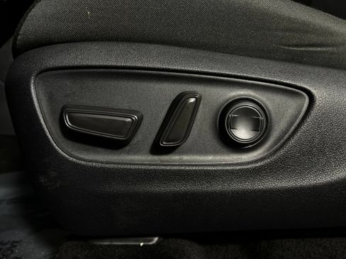 Certified 2025 Toyota RAV4 XLE AWD/4WD image 14
