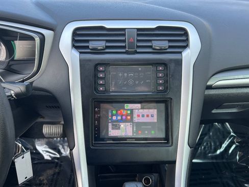 Used 2014 Ford Fusion SE FWD image 35