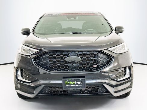 Used 2020 Ford Edge ST w/ Equipment Group 401A image 2