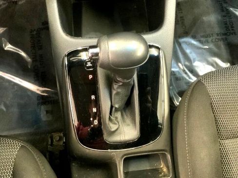 Used 2017 Kia Forte LX image 14