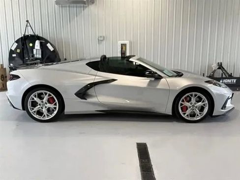 Used 2020 Chevrolet Corvette Stingray Premium Cpe w/ 3LT Preferred Equipment Group RWD image 2