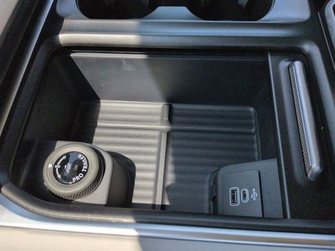 New 2026 Ford Expedition Active RWD image 24