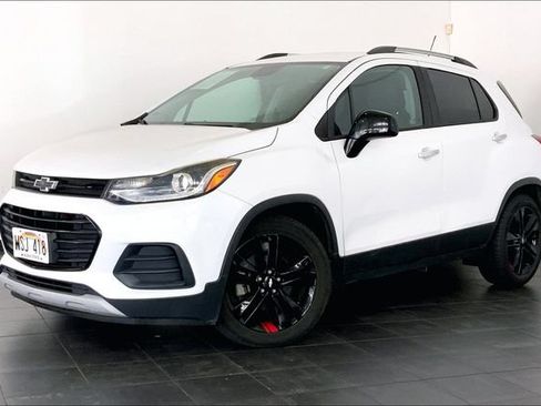 Used 2018 Chevrolet Trax LT w/ Redline Edition FWD image 1