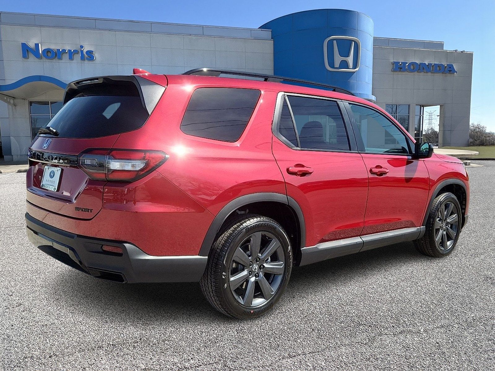 New 2026 Honda Pilot Sport image 4