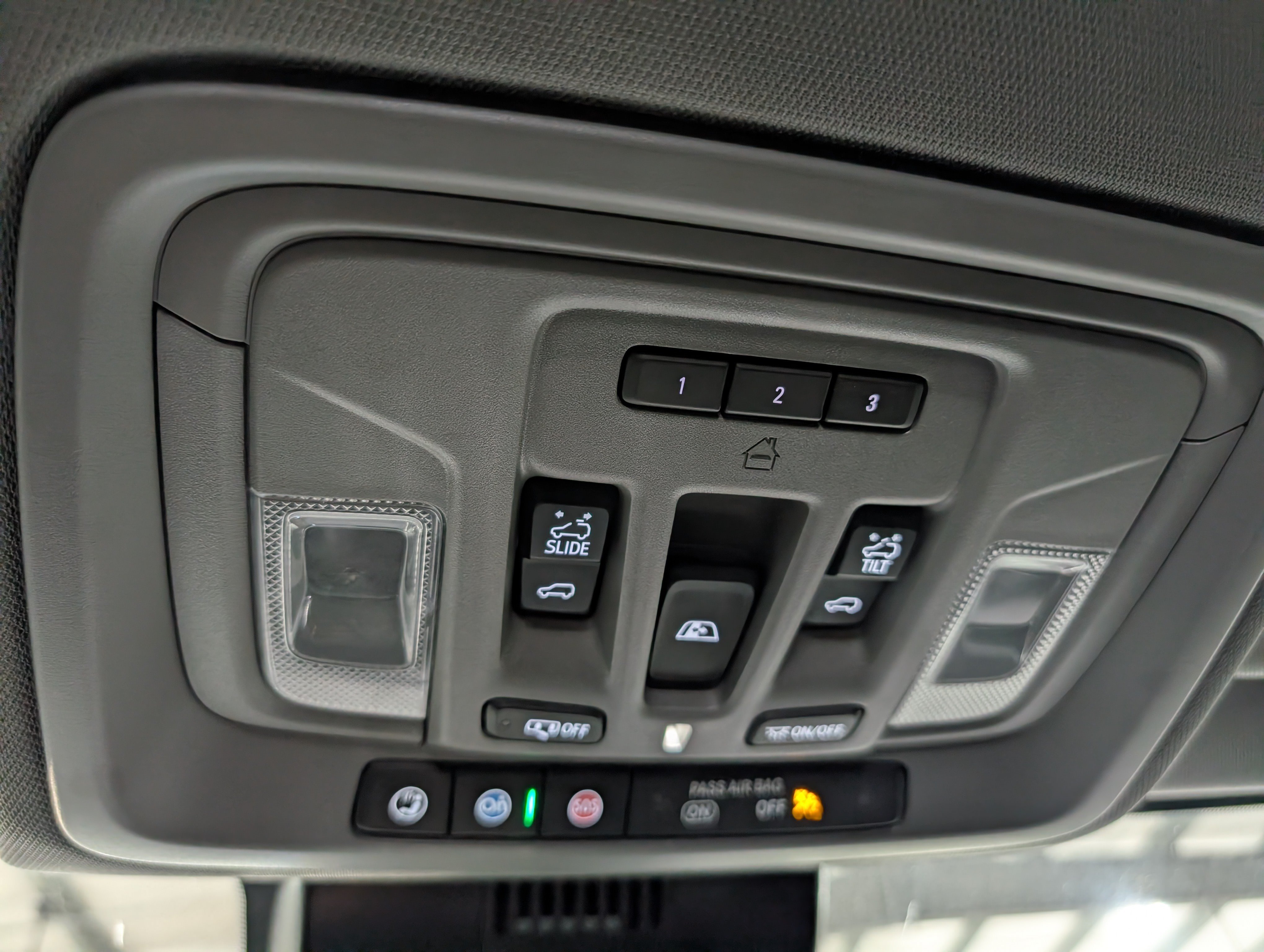Used 2024 GMC Sierra 1500 Elevation w/ Elevation Premium Package AWD/4WD image 12