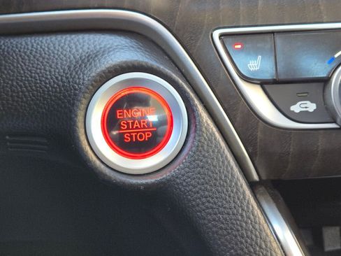 Used 2018 Honda Accord EX-L image 32