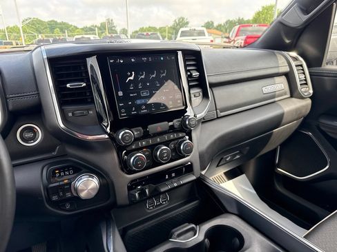 Used 2024 RAM 1500 Laramie AWD/4WD image 21