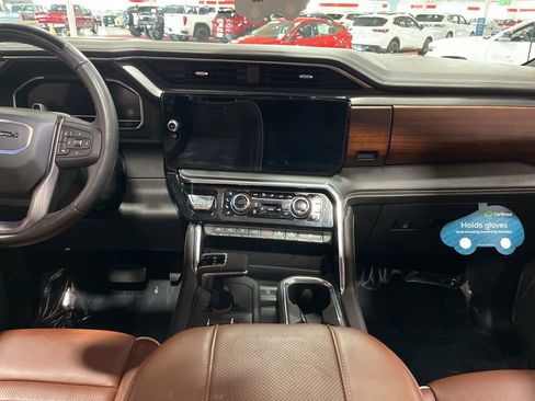 Certified 2024 GMC Sierra 1500 Denali Ultimate image 18