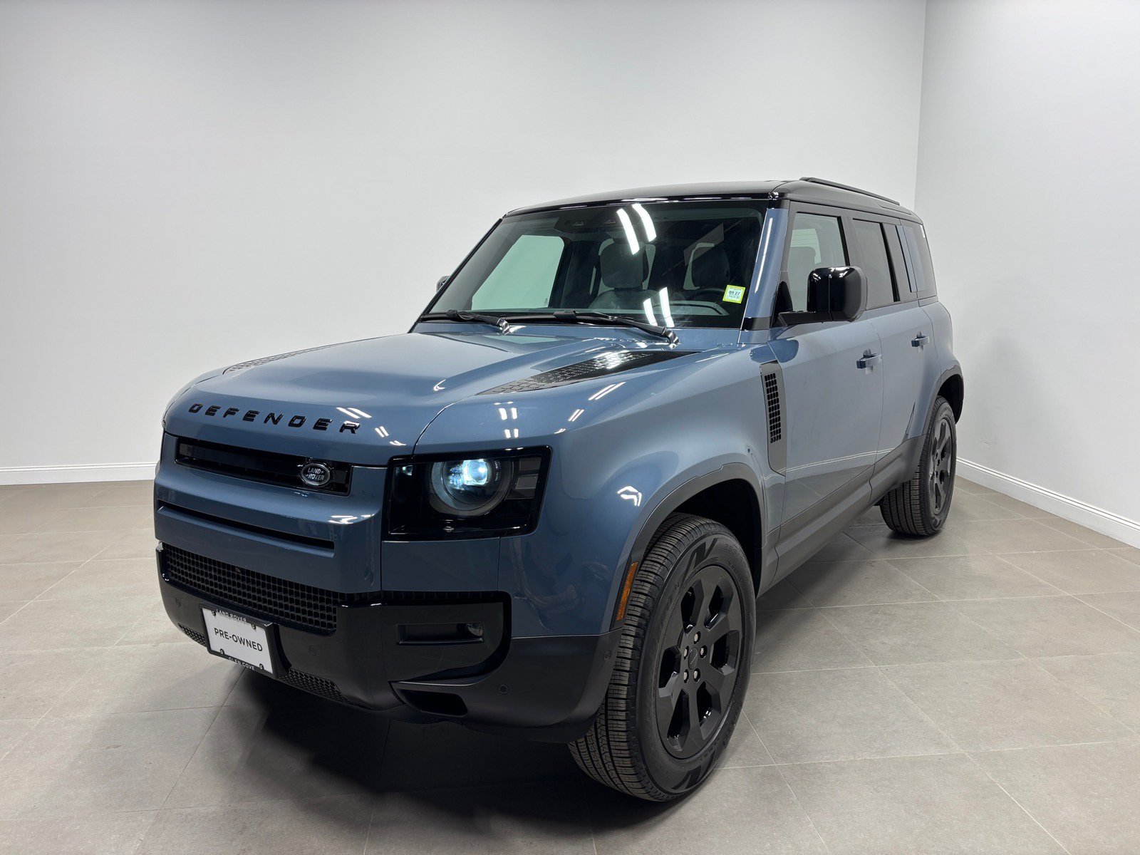 Used 2026 Land Rover Defender 110 S AWD/4WD image 1