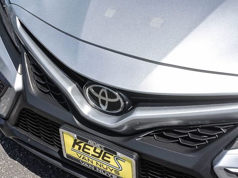 Used 2023 Toyota Camry SE FWD image 14