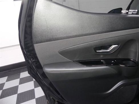Used 2022 Hyundai Santa Cruz Limited AWD/4WD image 24