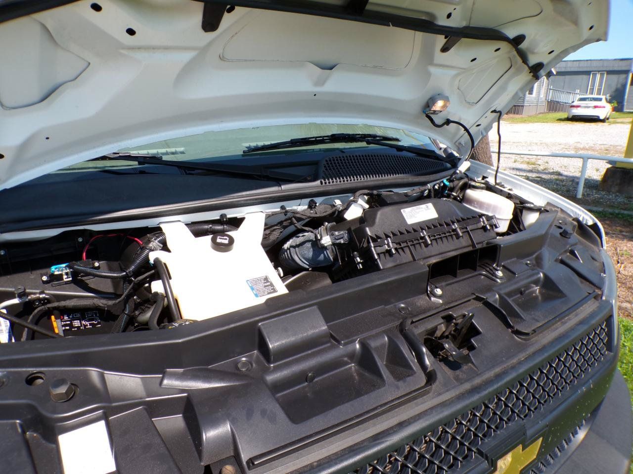 Used 2022 Chevrolet Express 2500 w/ Driver Convenience Package RWD image 8
