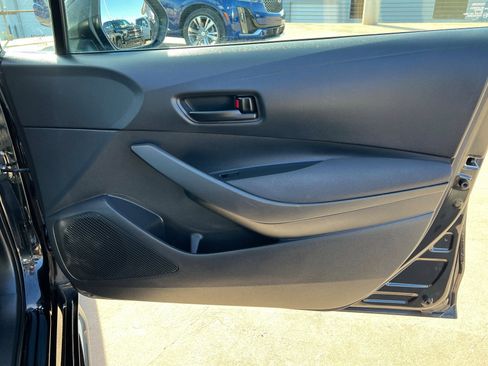 Used 2023 Toyota Corolla LE image 22