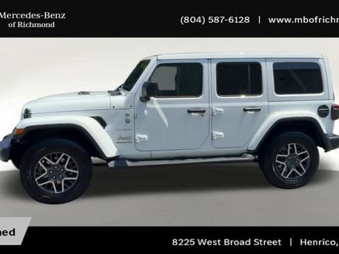 Used 2024 Jeep Wrangler Unlimited Sahara w/ Technology Group AWD/4WD image 7