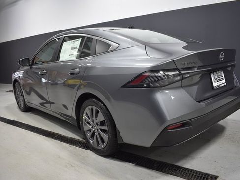 New 2026 Nissan Sentra SL w/ Floor Mat Package image 3