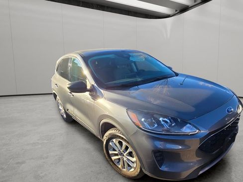 Used 2022 Ford Escape SE w/ Convenience Package image 17