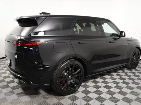 Used 2024 Land Rover Range Rover Sport AWD/4WD image 7
