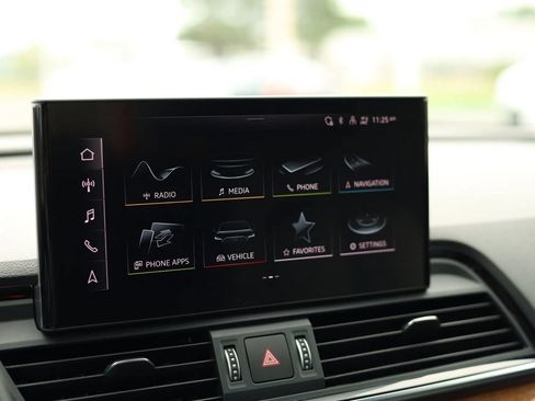 Used 2021 Audi Q5 2.0T Premium Plus AWD/4WD image 14