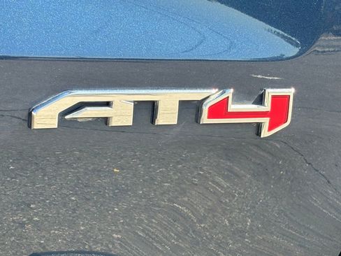 Used 2020 GMC Sierra 1500 AT4 w/ Technology Package image 9