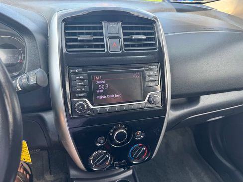 Used 2016 Nissan Versa Note SV w/ SV Appearance Package FWD image 13