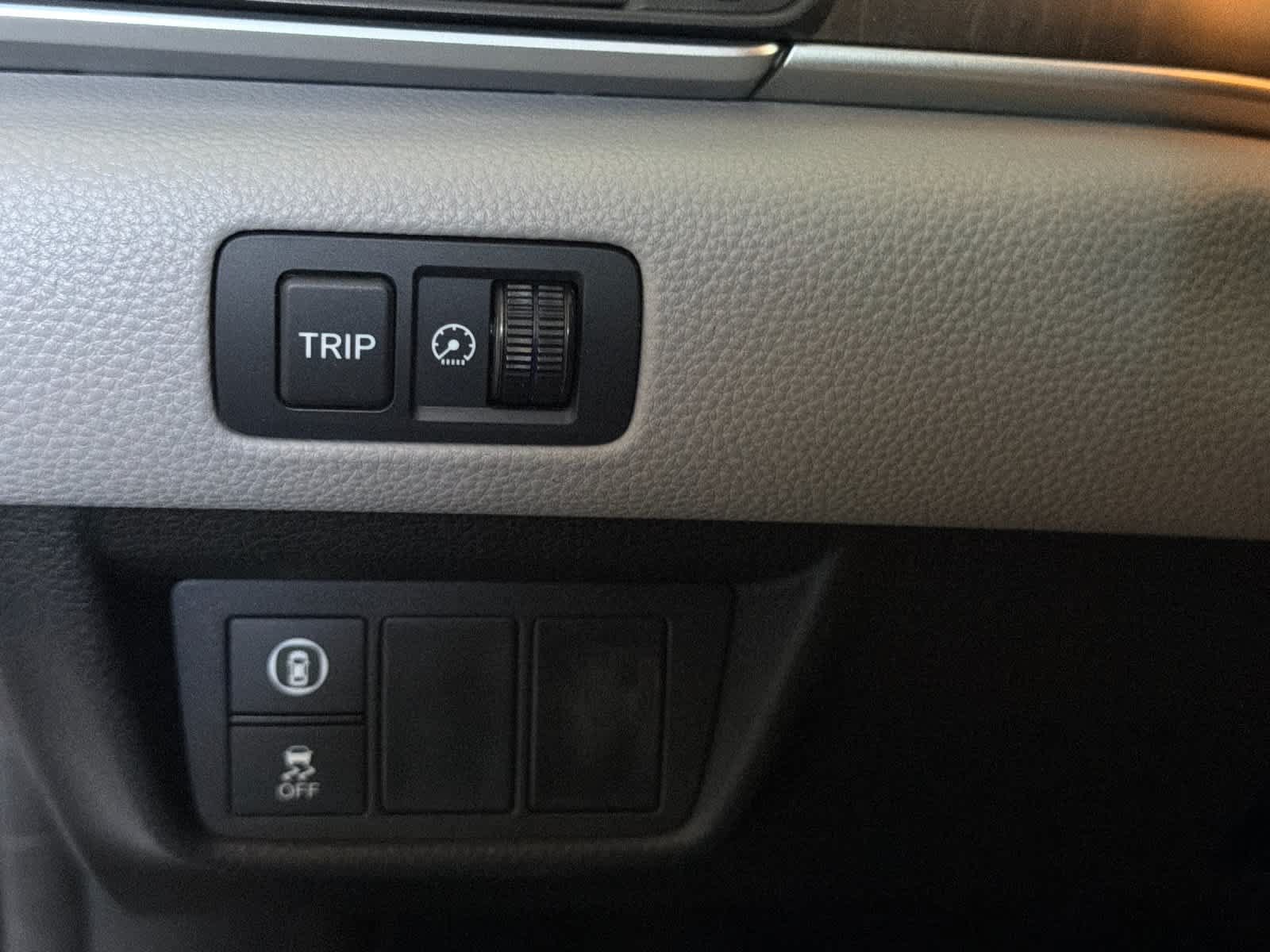 Used 2019 Honda Accord EX image 28