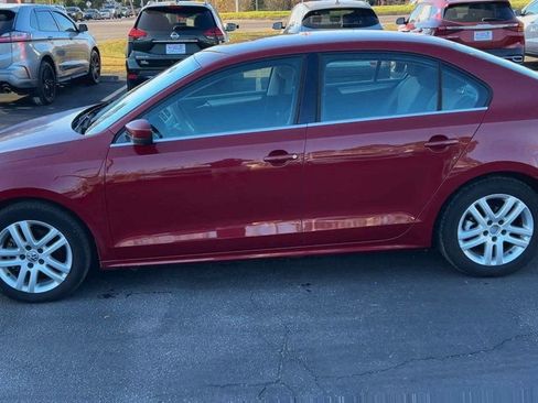 Used 2017 Volkswagen Jetta S image 5